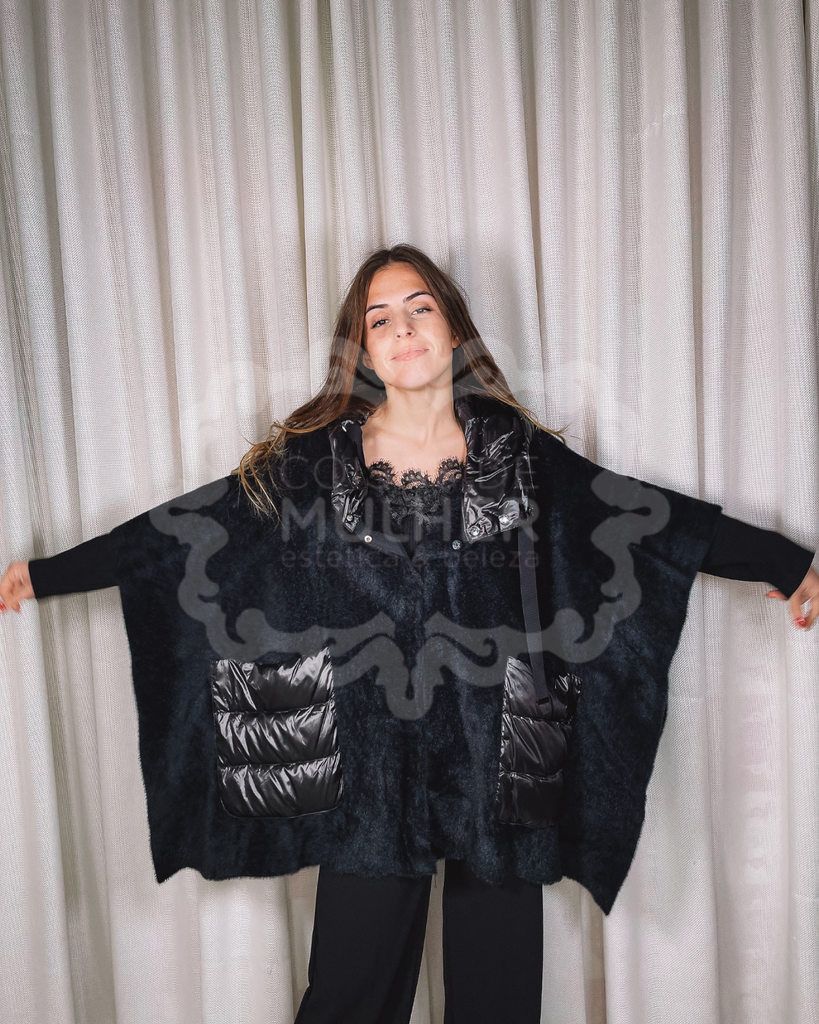 Poncho Preto